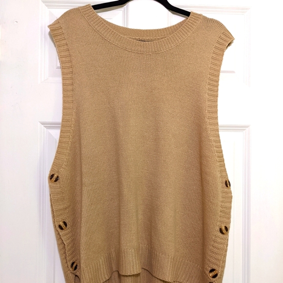 NWOT Beige Shein Sweater Vest - Picture 1 of 5